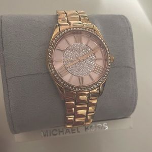 Rose gold MK watch !